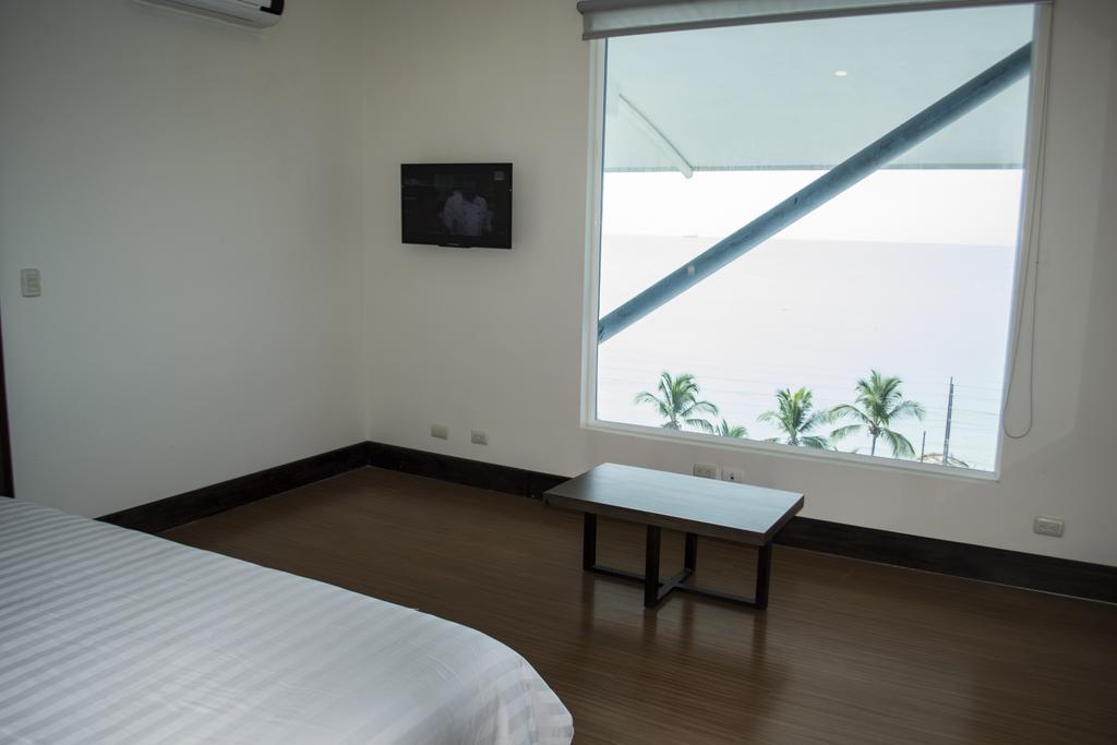 Puerto Azul Hotel 4*