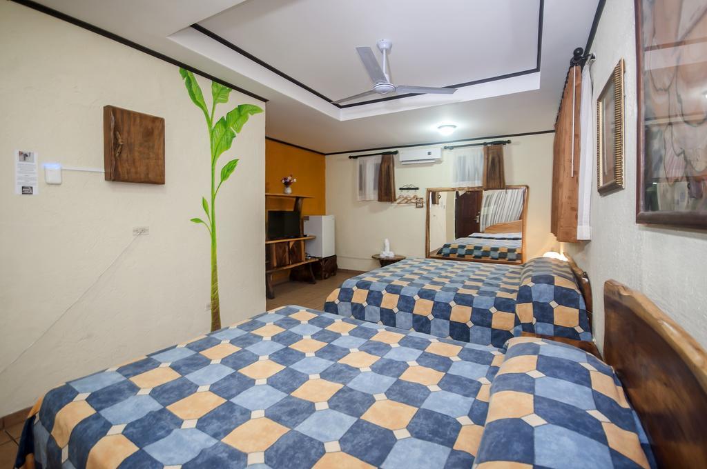 Cadillac Rock Hotel