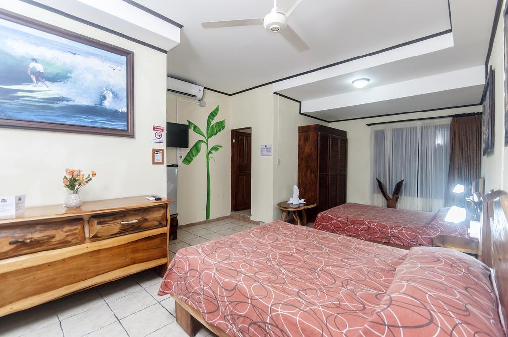Hotel Cadillac Rock 2*