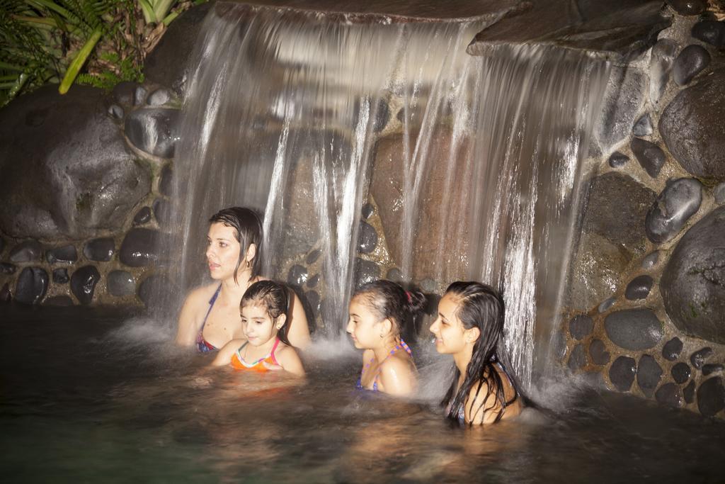 Hotel Arenal Springs & 5*