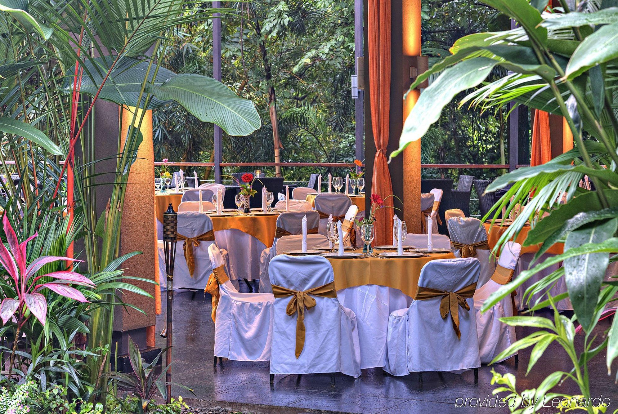 Hotel Altos 5*