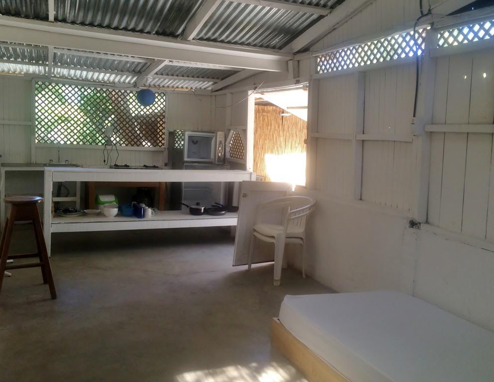 Indigo Yoga Surf Hotel 2*