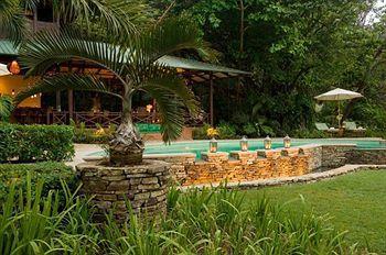 Hotel Latitude 10 Exclusive Beach 4*