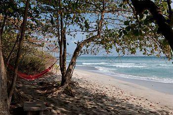 Latitude 10 Exclusive Beach Hotel 4*