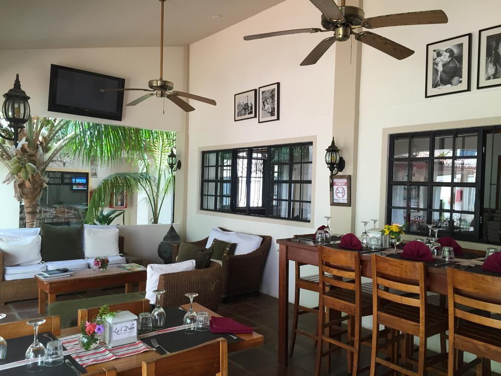 Tropical Gardens Coco Sunset Hill Apartment *