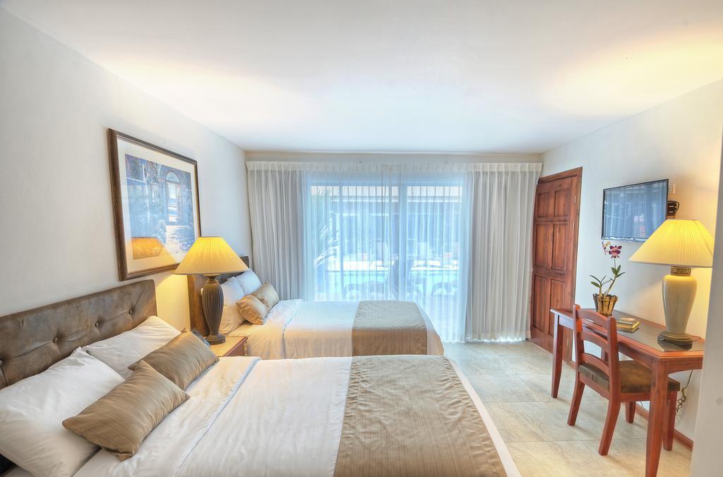 Beachfront Tramonto Hotel 3*