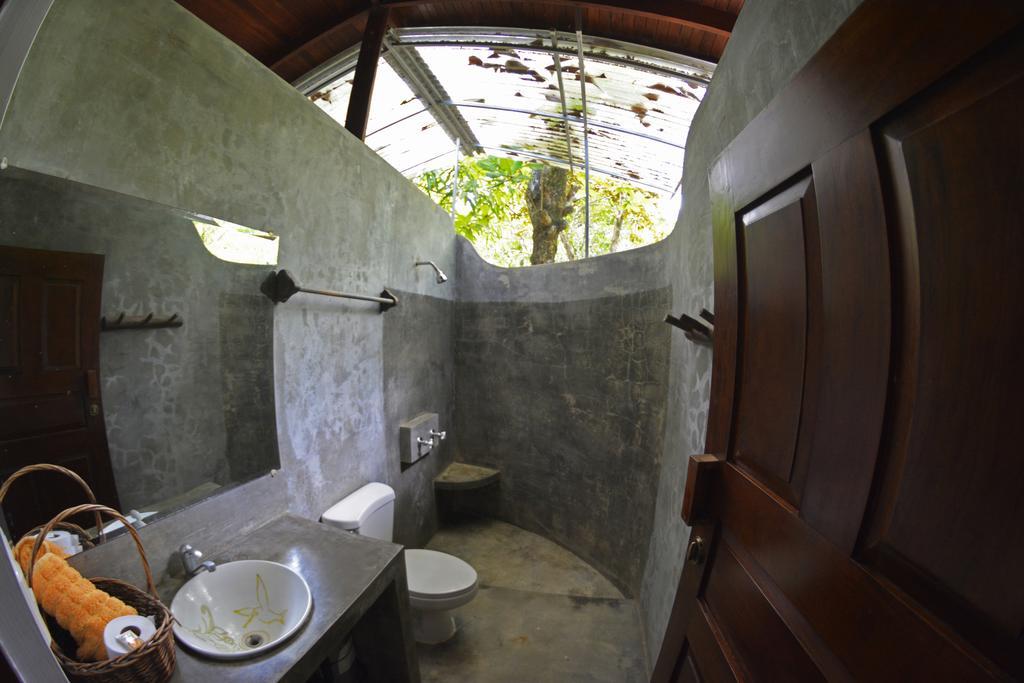 Indigo Yoga Surf Hotel 2*
