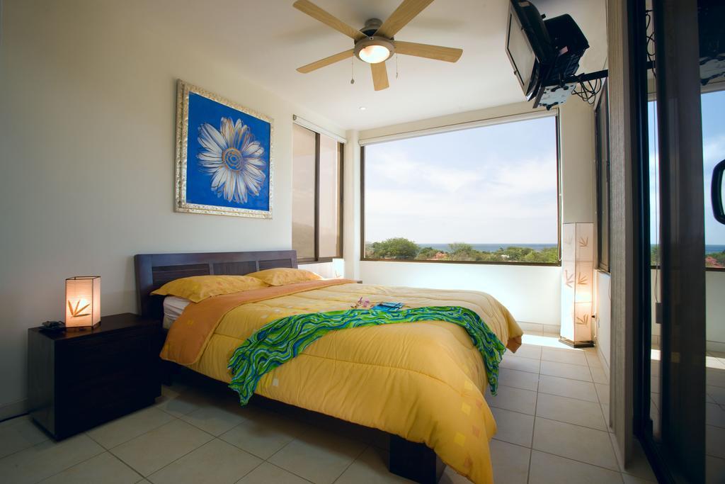 Tropical Gardens Coco Sunset Hill *