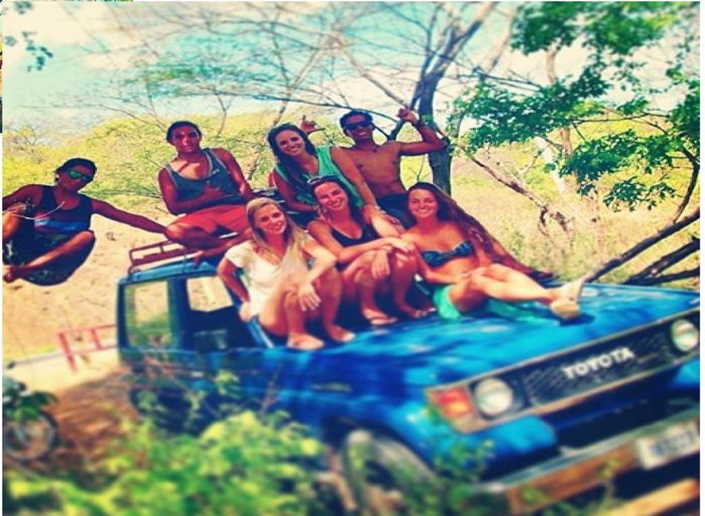 Hostel Coral Reef Surf And Camp