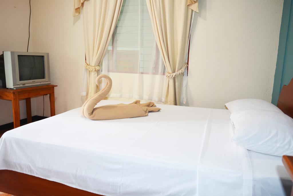 Hostel Backpackers La Fortuna