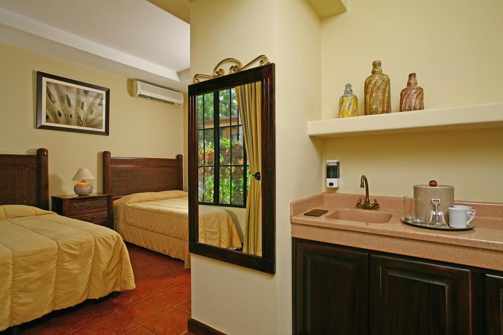 Hotel La Hacienda Pinilla San Jose Pinilla