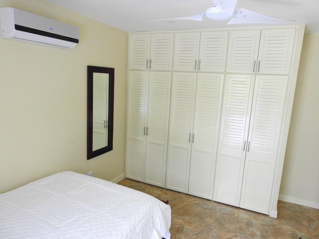 The Elephant Castle Front Penthouse Manuel Antonio