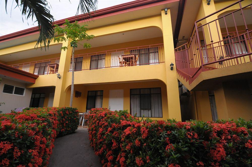 Hotel & Huetares 3*