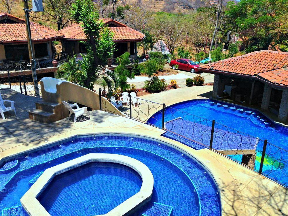 Villa Hermosa Heights *