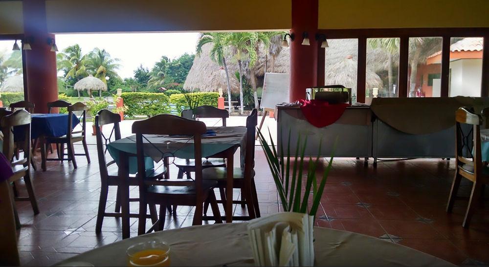 Ecoplaya Hotel