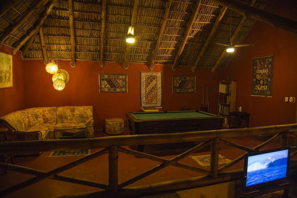 Clandestino Hotel