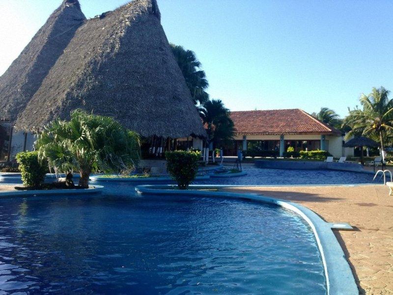Ecoplaya Hotel 4*