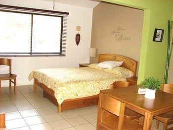 Green Forest Of Beach Studios 2*