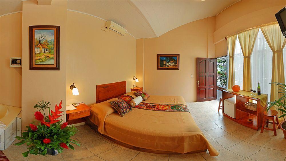 Hotel Colinas La Fortuna