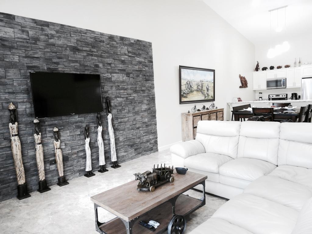 The Elephant Castle Front Penthouse Apartment