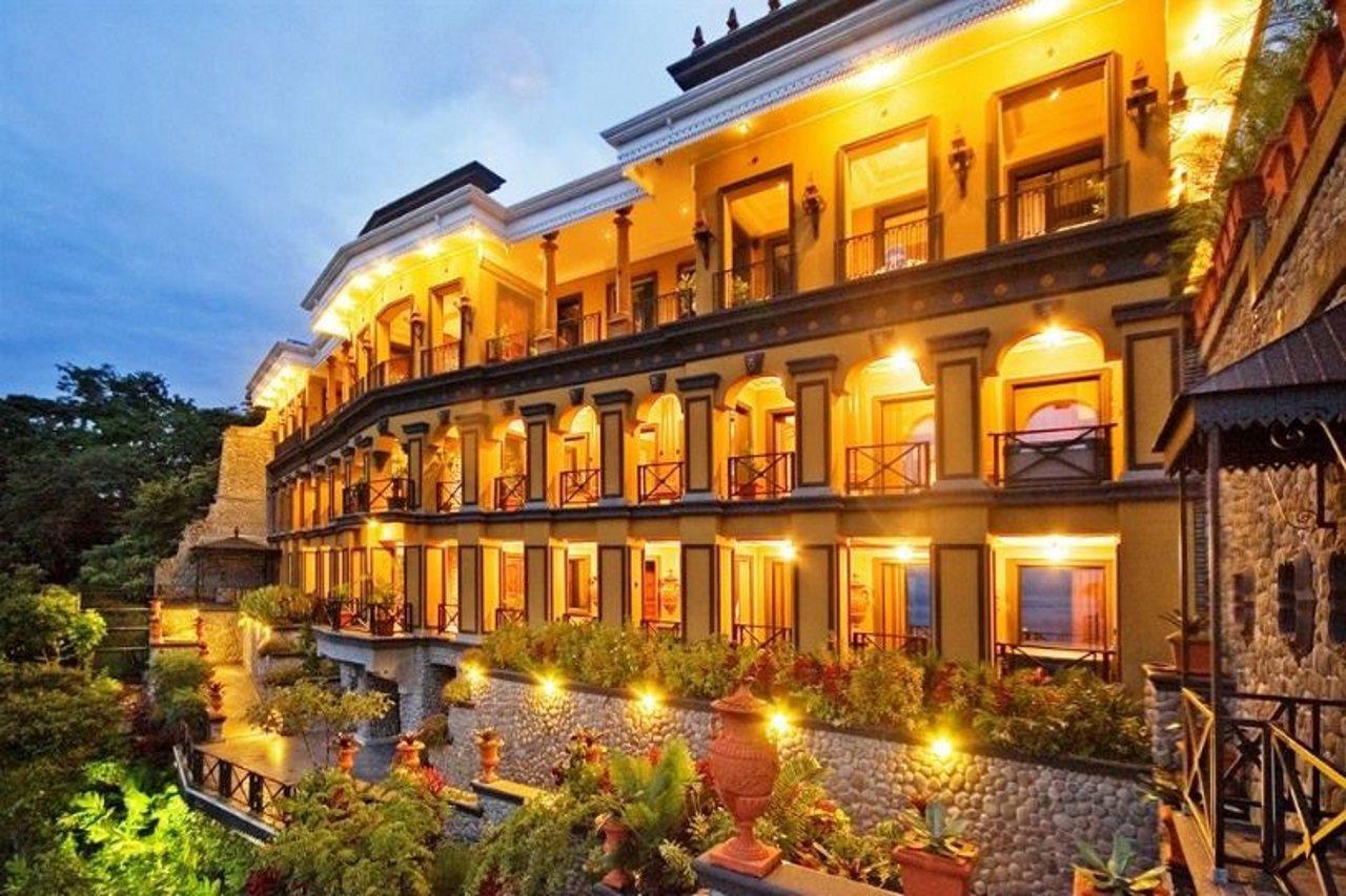 Zephyr Palace Luxury Hotel 5*
