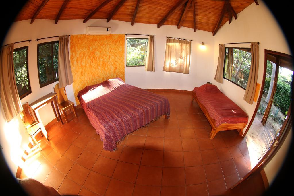 Mauna Loa Hotel
