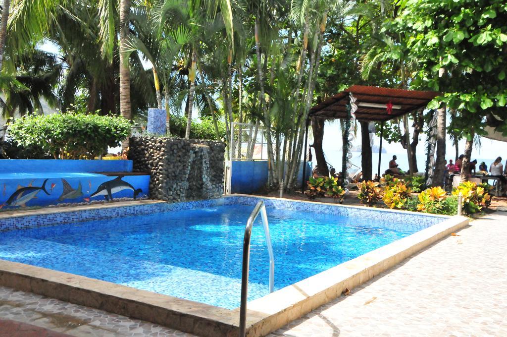 El Velero 3* Playa Hermosa (Guanacaste)
