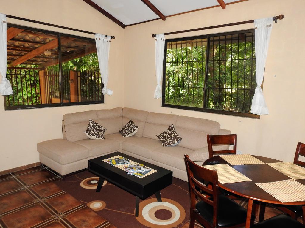 Casa Amigos By The Beach Country house Manuel Antonio