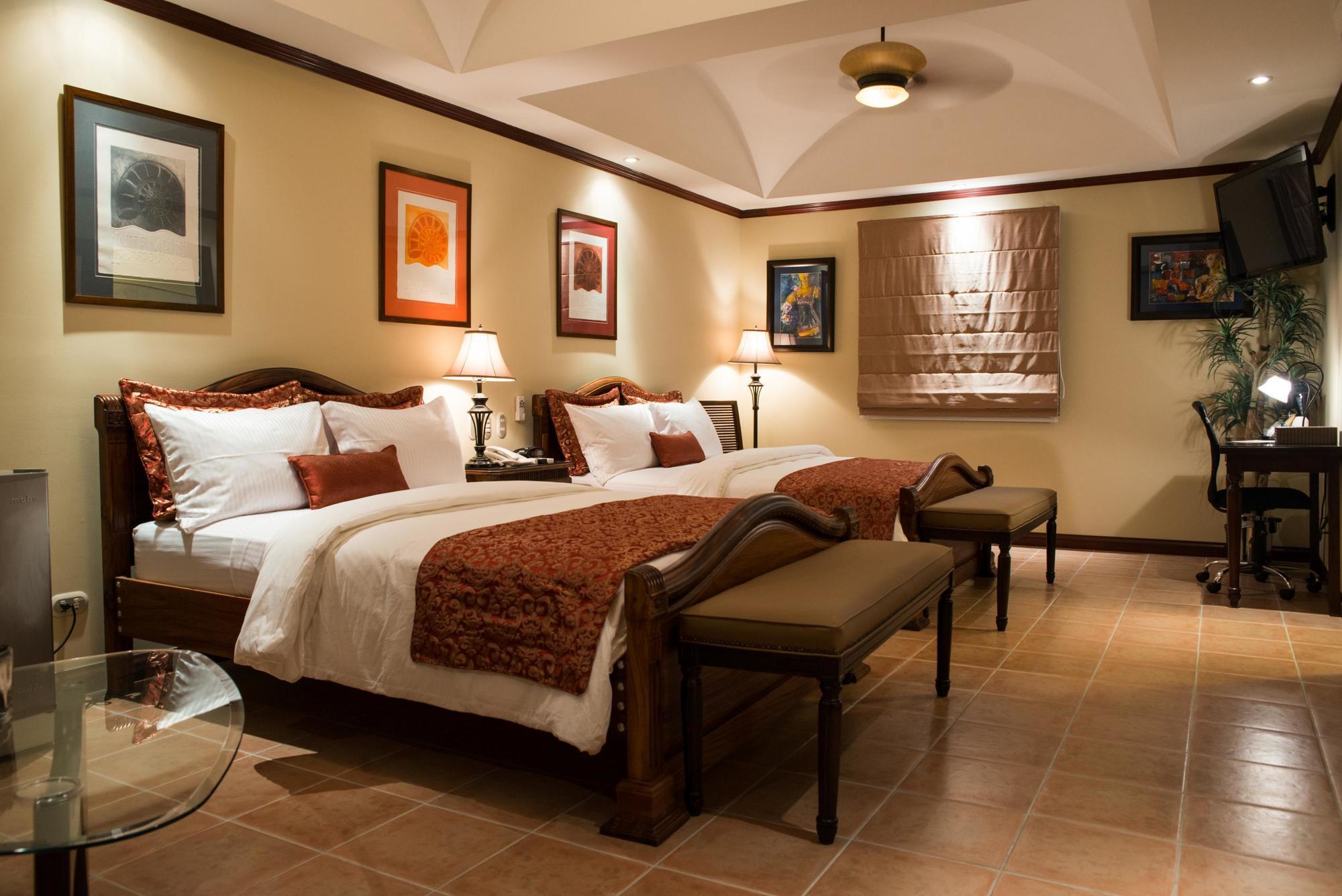 Hotel Casa Roland 4*