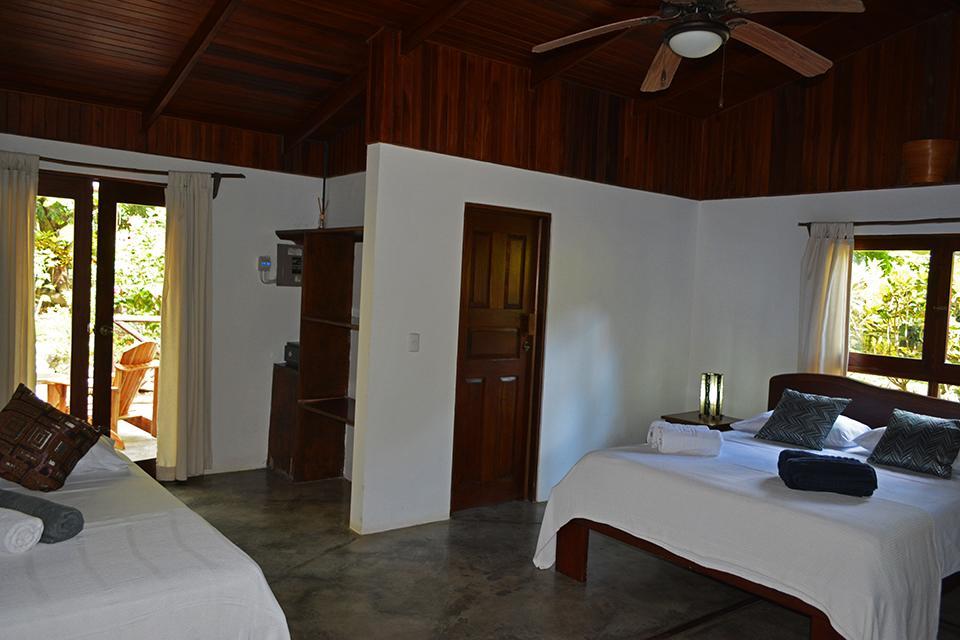 Hotel Indigo Yoga Surf Malpais