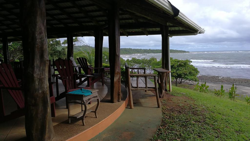 Guest house Oceanfront Gem At La Joya De Lagarto