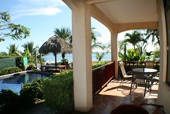 The Backyard Hotel Jaco