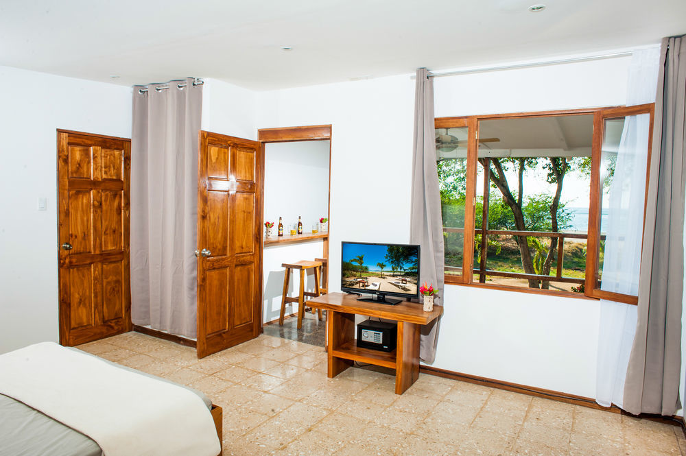 Hotel Casa Blanca Tamarindo
