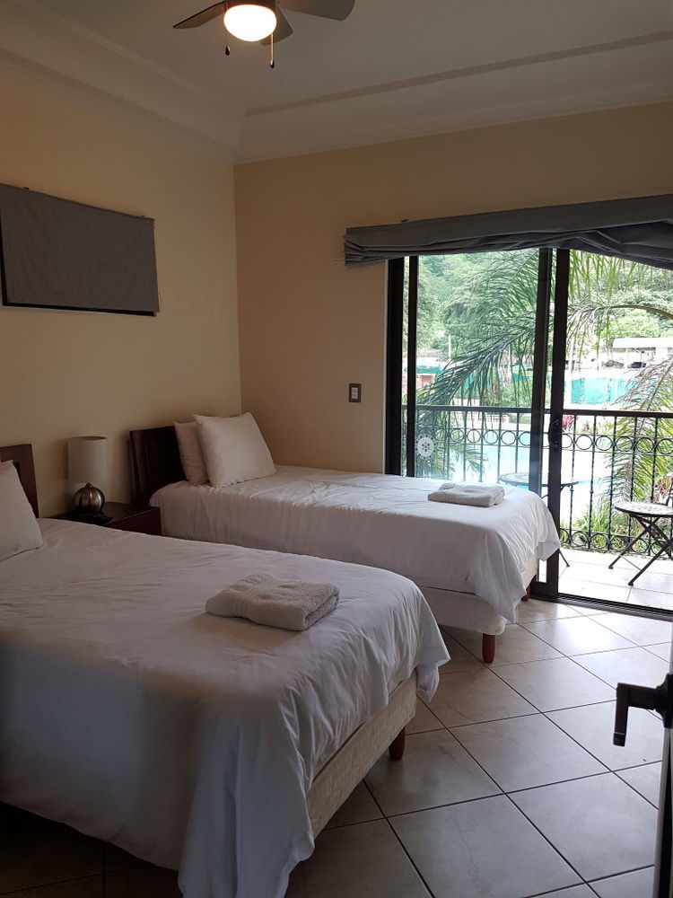 The Oaks Tamarindo