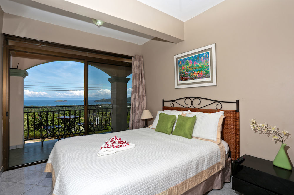 Holiday home Chantel Suites *