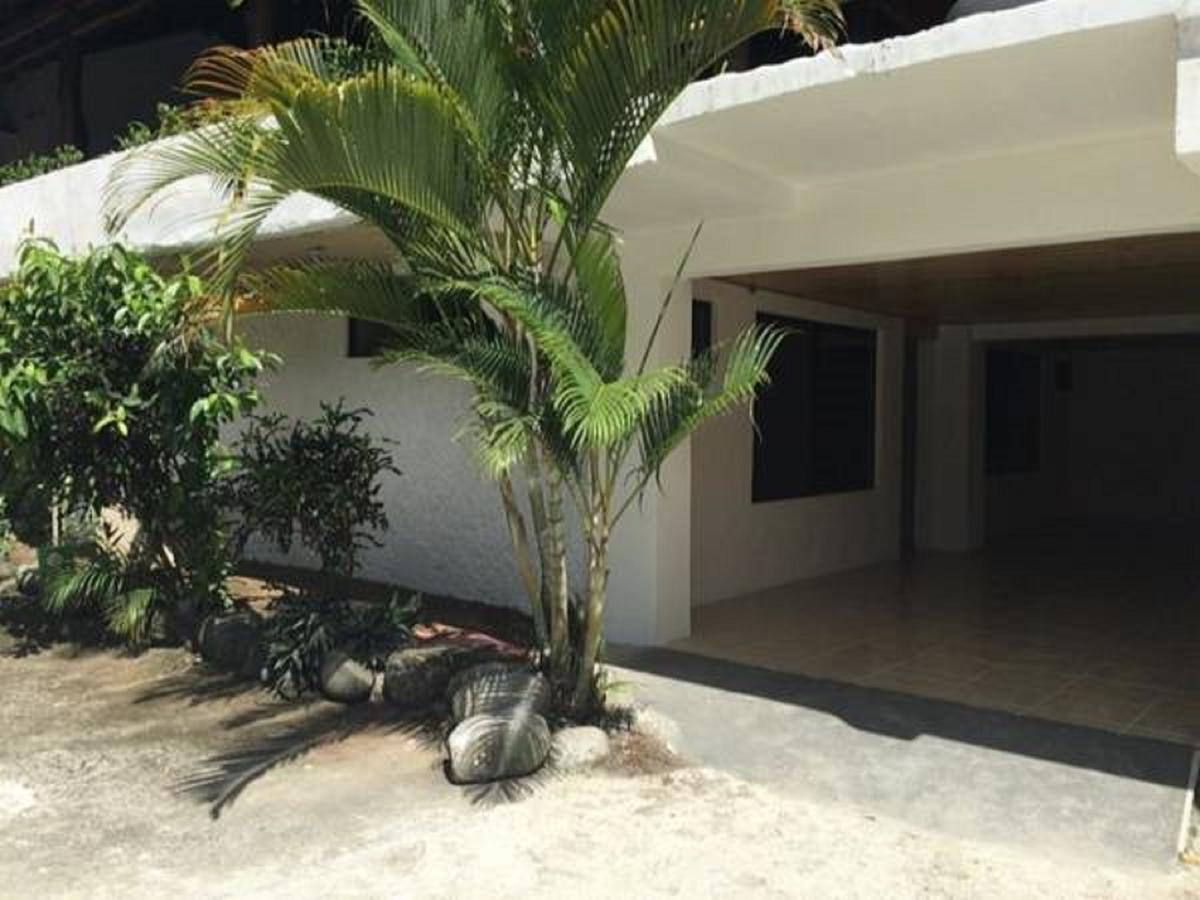 Manuel Antonio Hostel Resort Hostel *