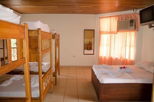 Alkamar Hotel 2*