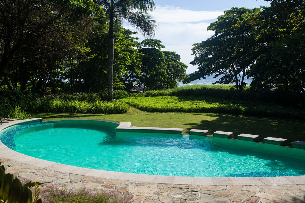Hotel Latitude 10 Exclusive Beach