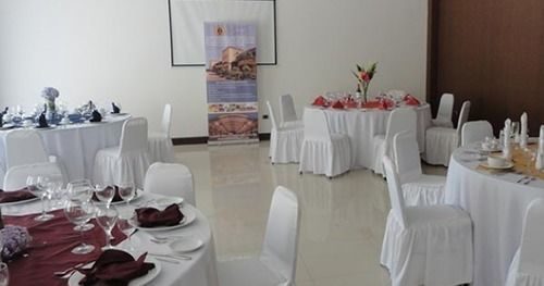 Y Restaurante El Guarco