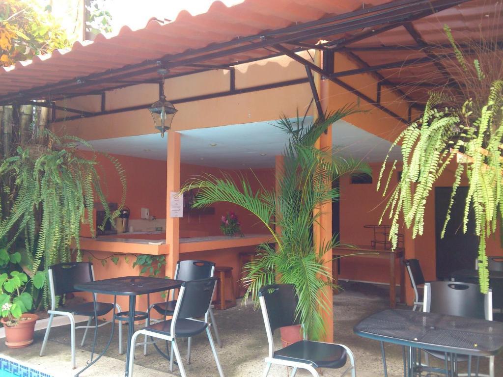 Hotel On The Park Manuel Antonio