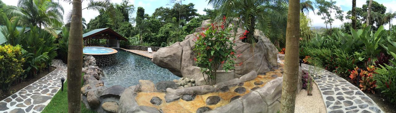 Mussaenda, Arenal