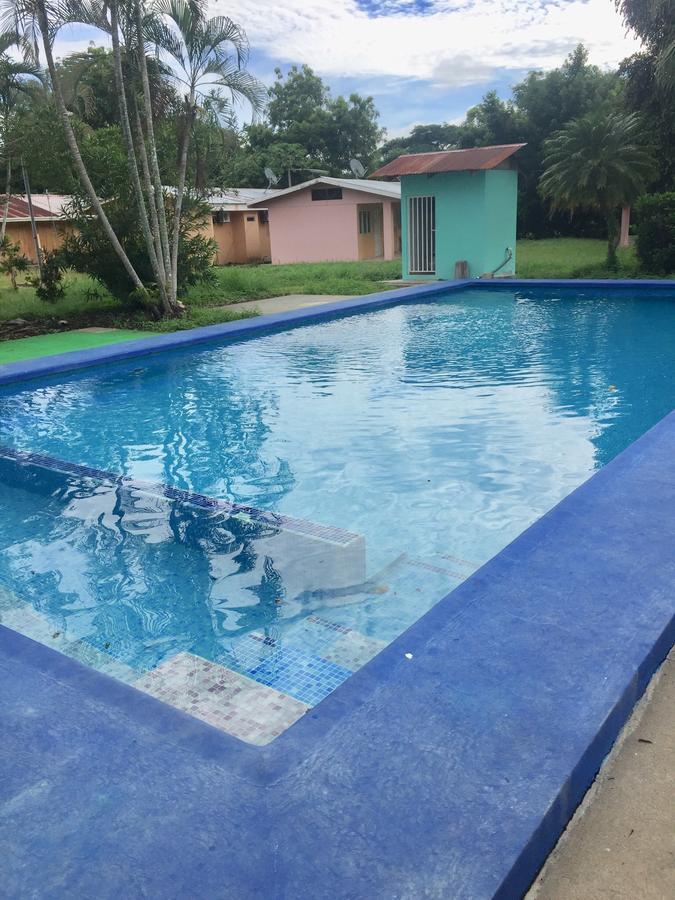 Cabinas Mi Mama Holiday park *