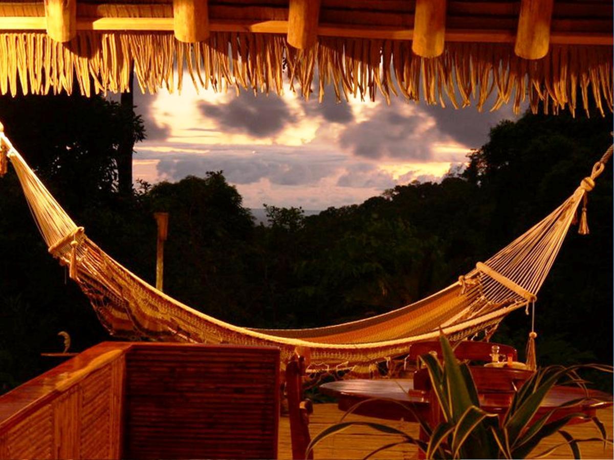 Luna Lodge Carate