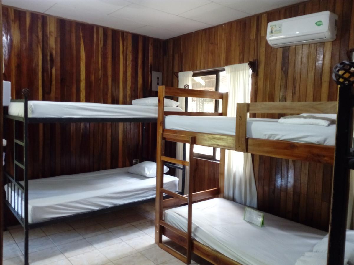 Manuel Antonio Hostel Resort