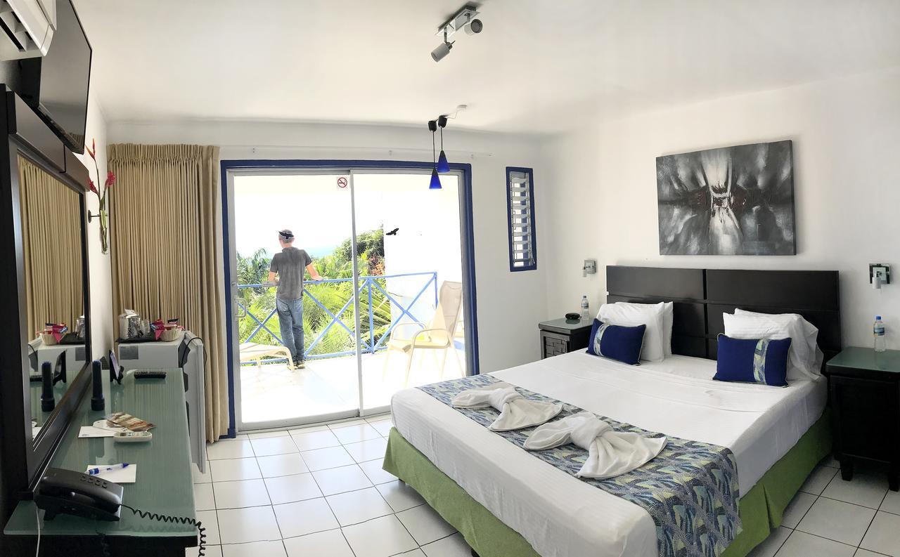 Gay Roca Hotel