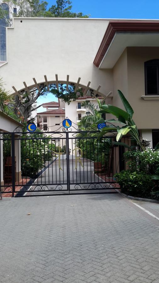 Tres Regalos Condominium Beach Club Apartment *