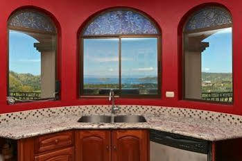 Chantel Suites * Coco
