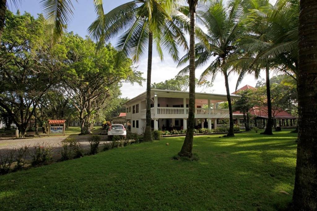 La Isla Hotel