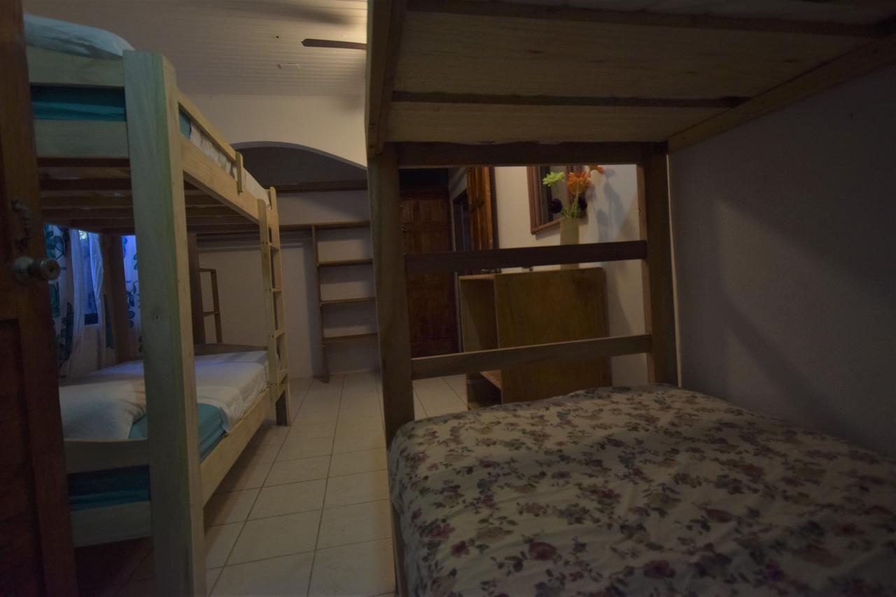 Hostel Casa Valeria Samara - Cuartos