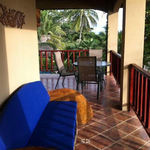 The Backyard Hotel Jaco